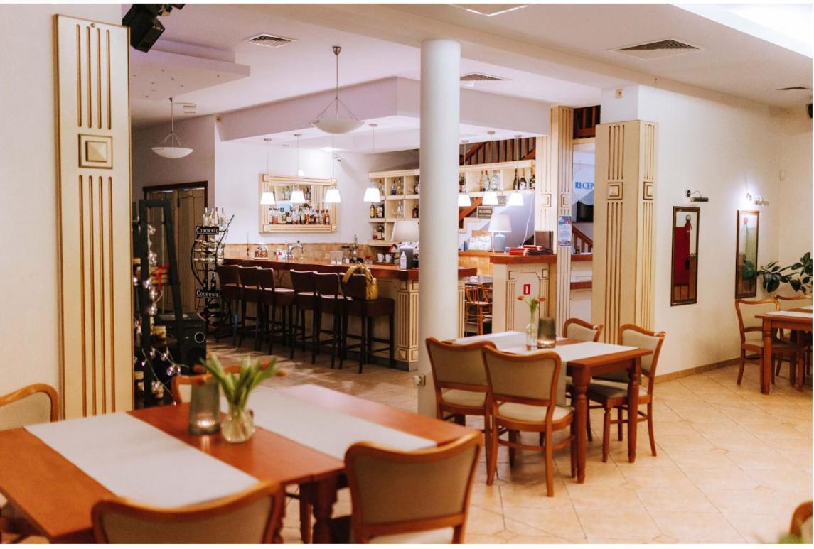 Hotel Piast Cedynia Luaran gambar
