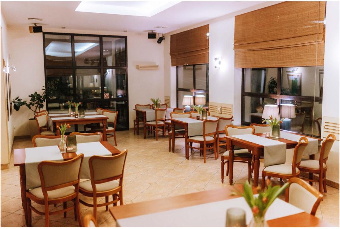 Hotel Piast Cedynia Luaran gambar