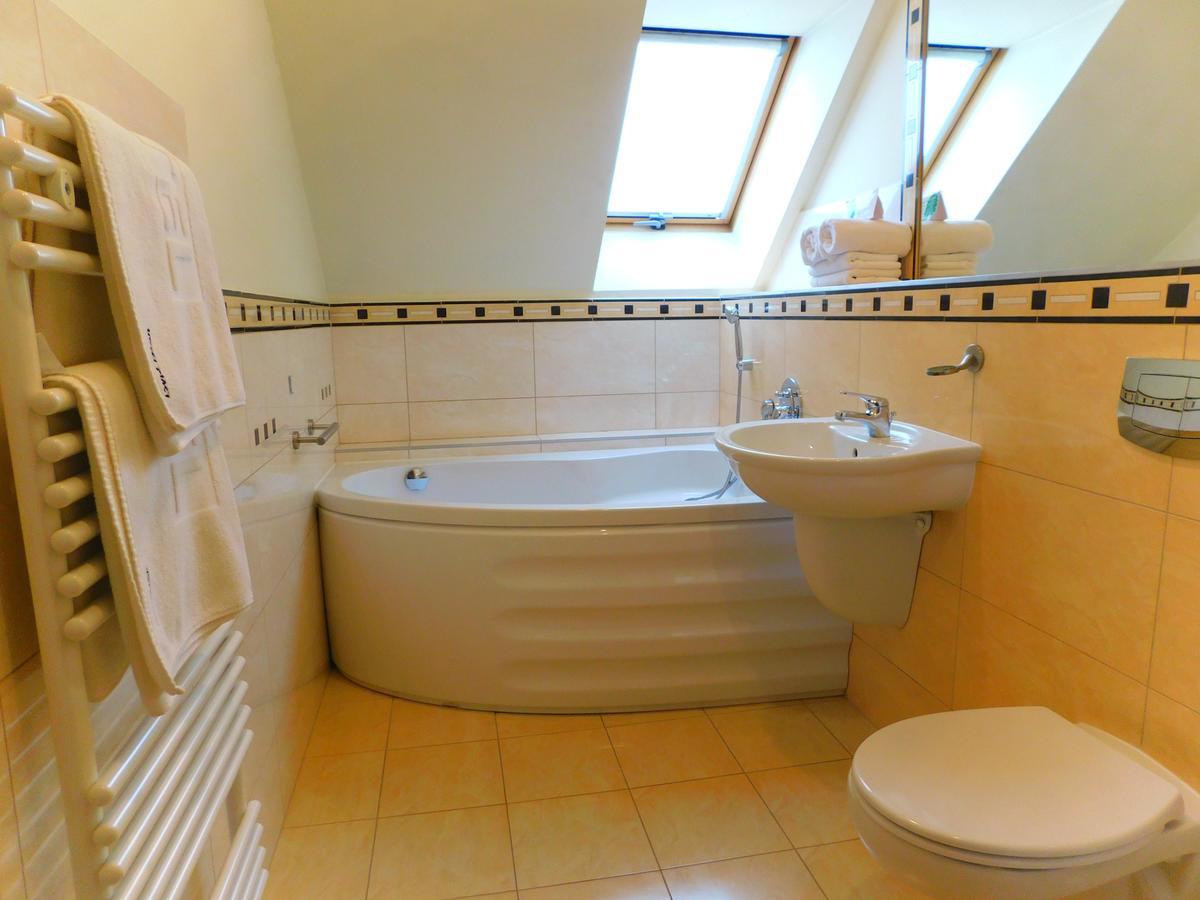 Hotel Piast Cedynia Luaran gambar
